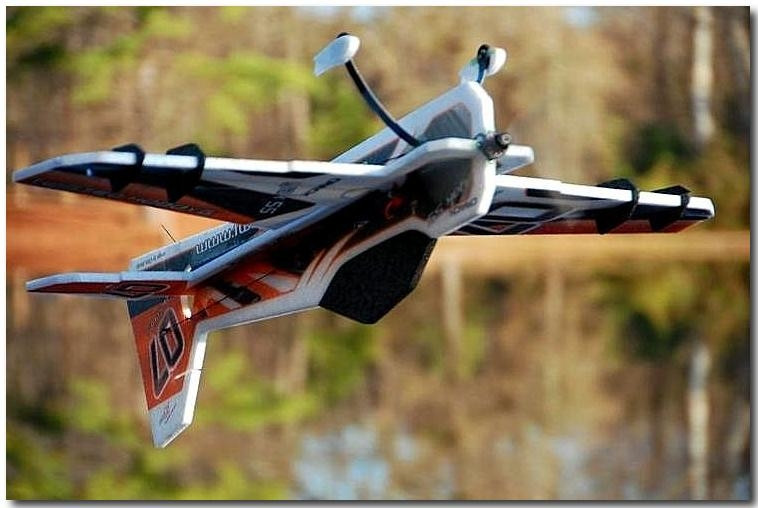 即日発送★★ラジコン飛行機電動　YAK55 3D モーターその他付属付[未組立] 即発送☆ラジコン電動飛行機 YAK55 3D モーターその他付属付 [未組立